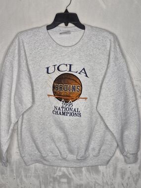 Vintage 1995 UCLA Bruins National Champions Sweatshirt USA Players Grey Mens XL